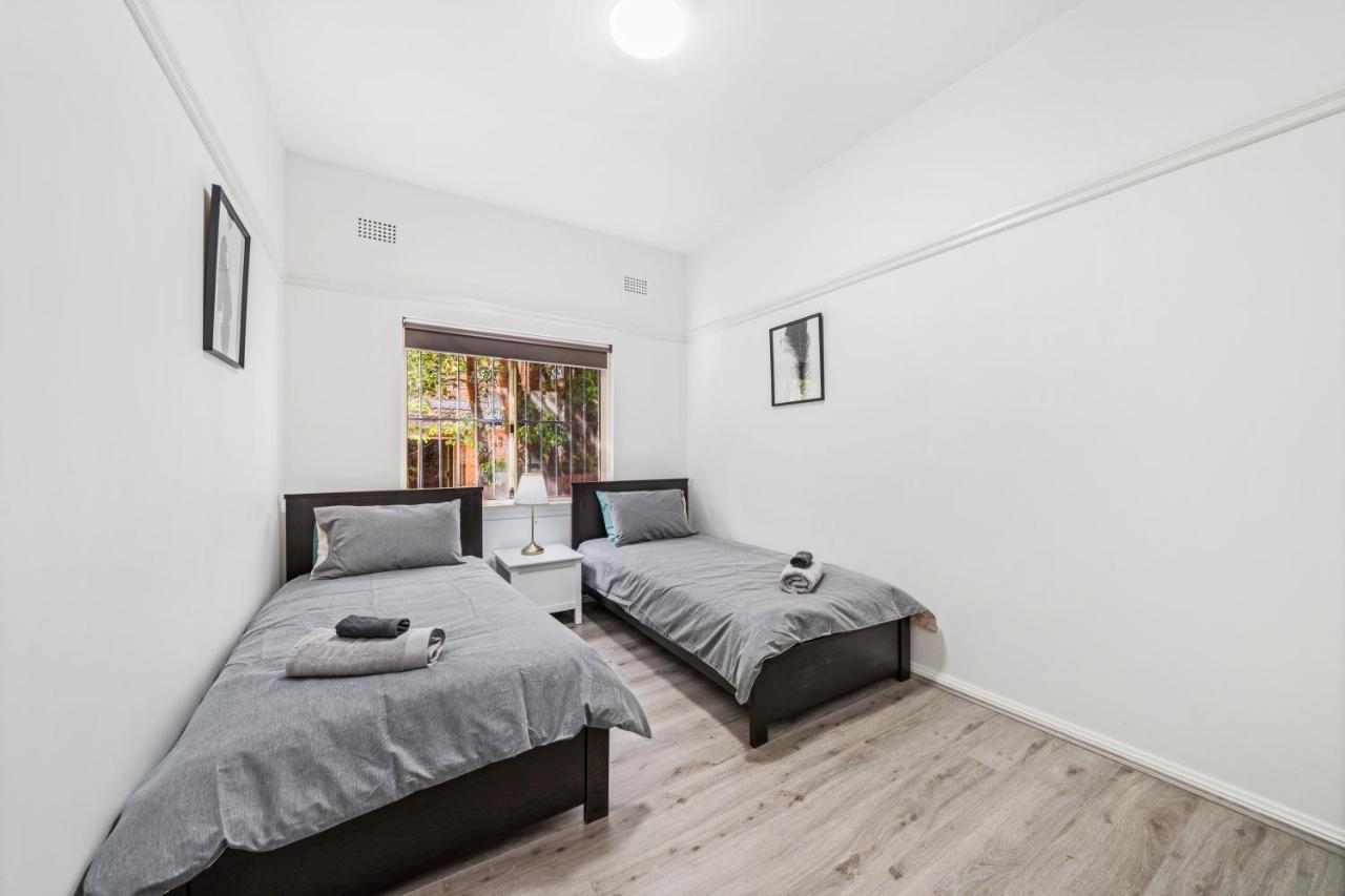 Burwood New 2 Bedroom 2 Bathroom Apartment Сидней Экстерьер фото